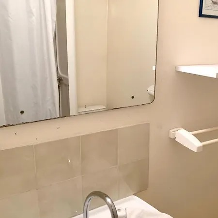 Cosy En Centre A Les Bains 20 M² + Balcon * Neris-les-Bains